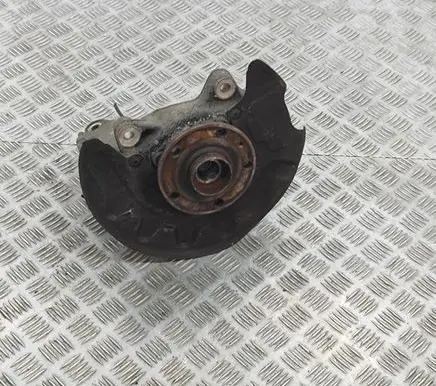 Volkswagen PASSAT B8 Front wheel hub 5Q0407258A