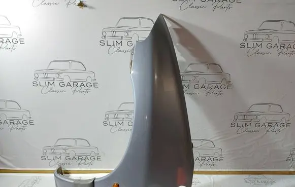 Chrysler Voyager Fender 04857110J