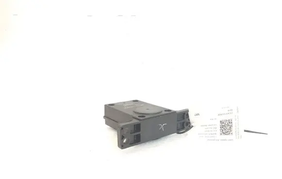 Nissan Leaf I (ZE0) Horn signal 281523NA0A