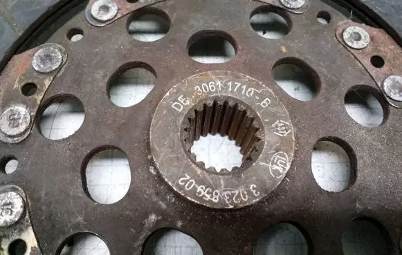 Mitsubishi Space Star Clutch pressure plate 30611710B 6C8870