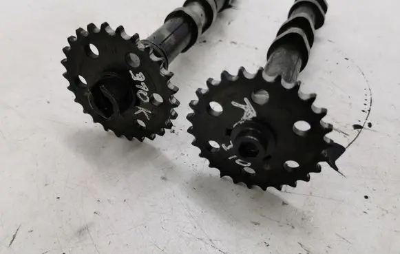 Subaru Forester SH Camshaft 