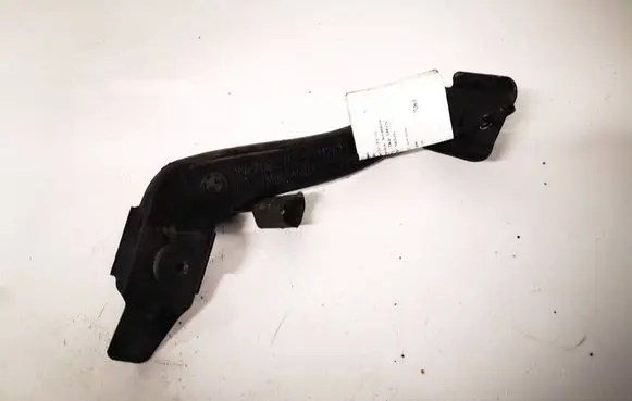 BMW 5 E60 E61 Fender mounting bracket 51647060814 0911267310