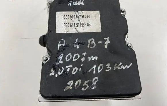 Audi A4 S4 B7 8E 8H ABS Pump 8E0910517H