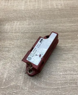 Volkswagen Golf IV Airbag deployment crash/impact sensor 1J0909606D
