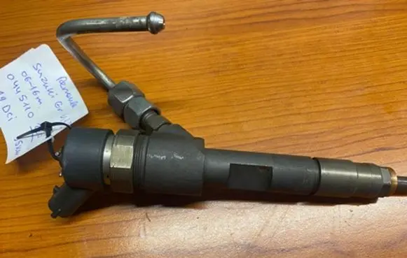 Suzuki Grand Vitara II Fuel injector 0445110230