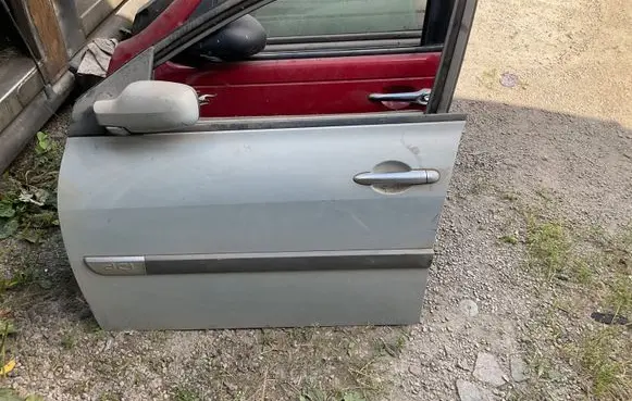 Renault Laguna II Front door