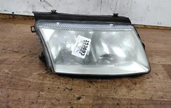 Volkswagen PASSAT B4 Headlight/headlamp