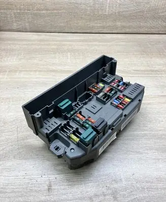 BMW X5 E70 Fuse module 6931690 518966010B 62581231