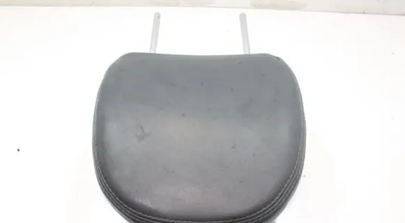 Mitsubishi Outlander Front seat headrest 