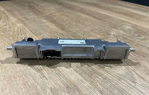Windshield/windscreen camera