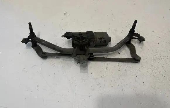 Peugeot 207 Front wiper linkage and motor 0390241540