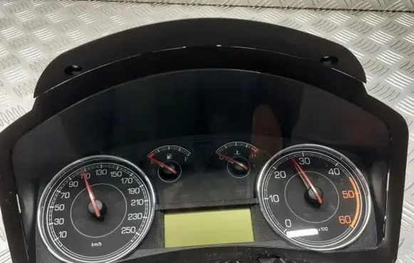 Fiat Croma Tachometer 51809897