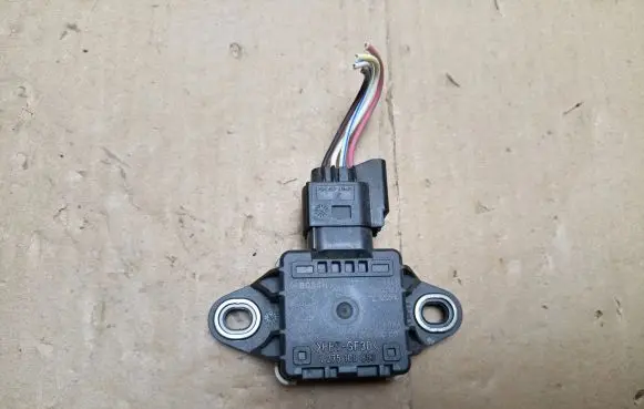 Chrysler Town & Country V Airbag deployment crash/impact sensor 56029560AA