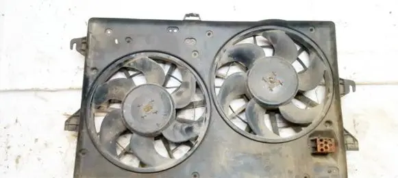 Ford Mondeo MK II Radiator cooling fan shroud 95bb8146bc d2l4a