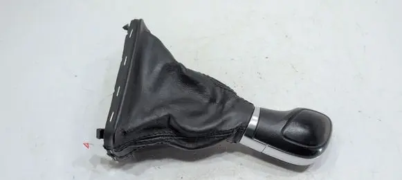 Volkswagen PASSAT B7 Gear lever shifter trim leather/knob 