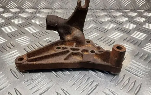 Audi A6 S6 C6 4F Engine mounting bracket 59001095762