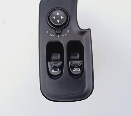 Alfa Romeo 147 Electric window control switch