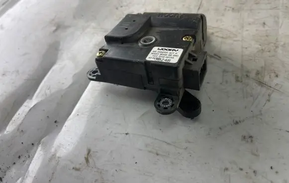 Hyundai Matrix Air flap motor/actuator Wd400000bwO