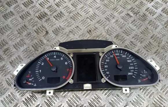 Audi A6 S6 C6 4F Speedometer (instrument cluster)