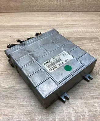 Audi A4 S4 B5 8D Engine control unit/module ECU 8D0907557B 0261203554