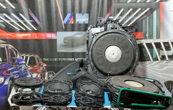 BMW 5 G30 G31 G38 Audio system kit