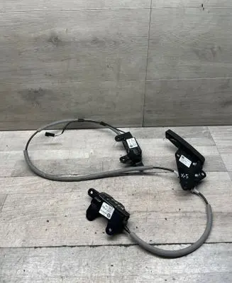 BMW X5 E70 Tailgate release/open handle 51247162149 975827104 16367210