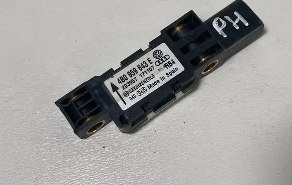 Audi A3 S3 8P Airbag deployment crash/impact sensor 4B0959643E
