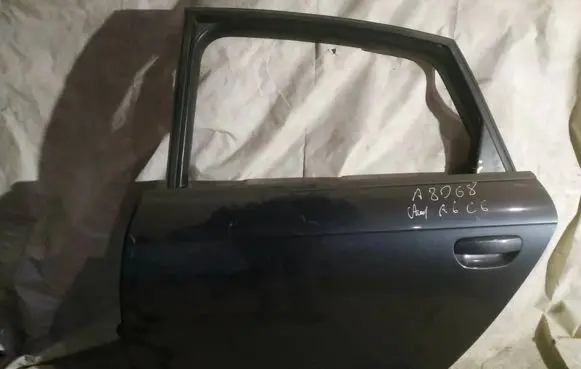 Audi A6 S6 C6 4F Rear door pilkos