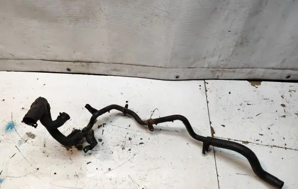 Volkswagen Golf III Engine coolant pipe/hose