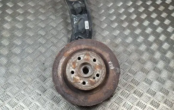 Mercedes-Benz B W246 W242 Rear wheel hub A2423500400 A2460106