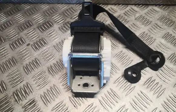 Mercedes-Benz C W204 Middle seatbelt (rear) A2048600085 2048600085