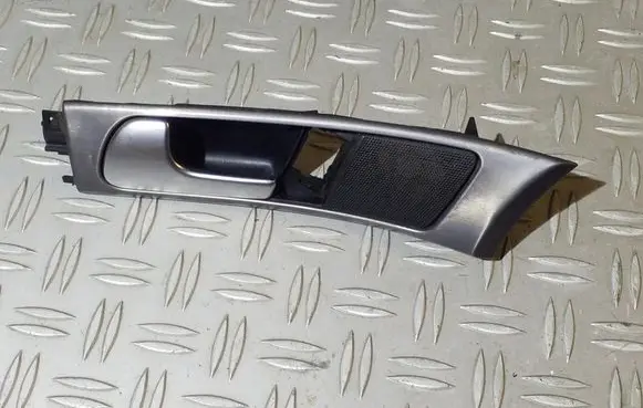 Audi A6 S6 C5 4B Front door interior handle 4B837019