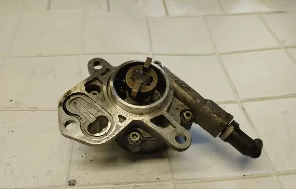 Citroen Xsara Picasso Vacuum pump D1431D0903L