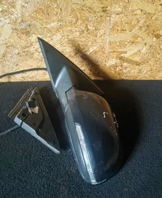 Skoda Superb B6 (3T) Front door electric wing mirror
