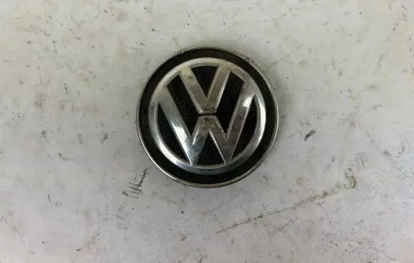 Volkswagen Golf VII Original wheel cap 5G0601171B
