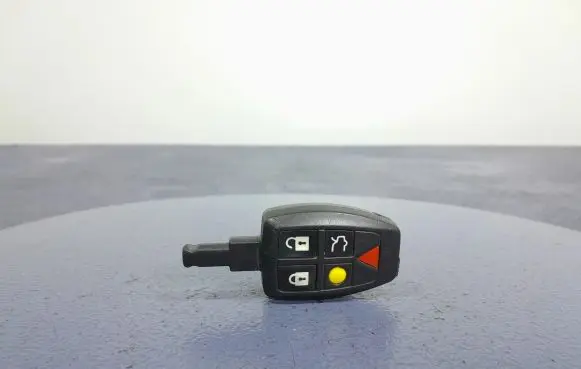 Volvo V50 Ignition lock 30772189