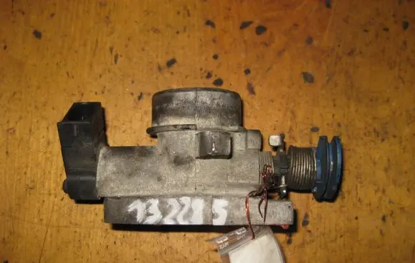 Ford Escort Throttle body valve 