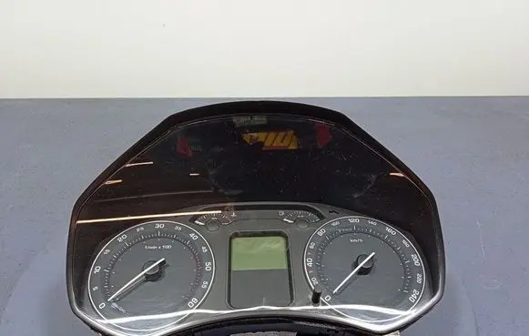 Skoda Octavia Mk2 (1Z) Speedometer (instrument cluster) 1Z0920812H