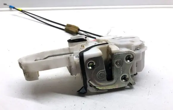 Mitsubishi ASX Front door lock