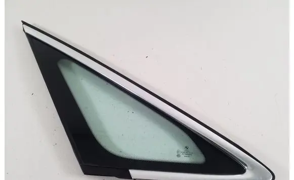 BMW 2 F46 Front triangle window/glass 7326156