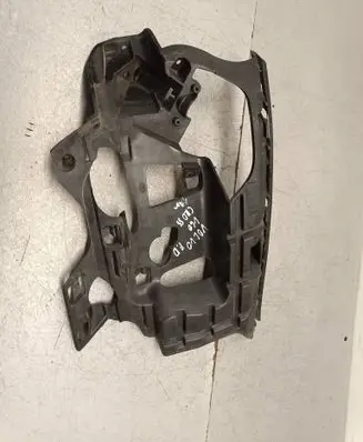 Front bumper mounting bracket