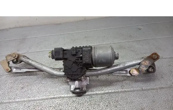 Volkswagen Polo Front wiper linkage 