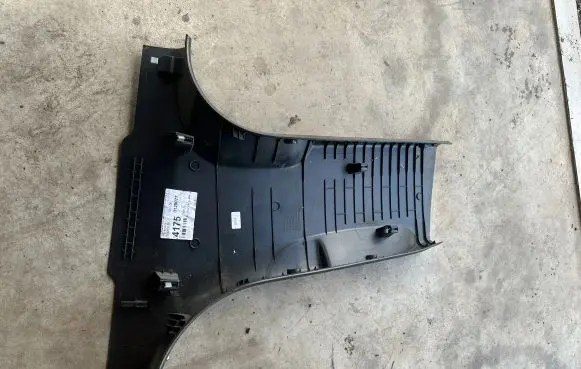 Audi A6 S6 C7 4G (B) pillar trim (bottom) 4G0867240 1781