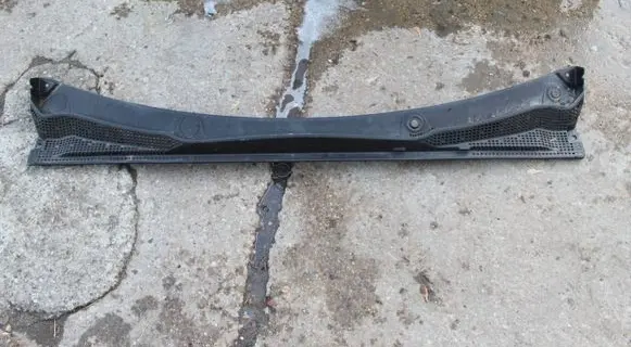 Wiper trim