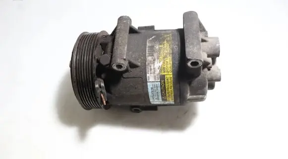 Renault Megane II Air conditioning (A/C) compressor (pump) 01140018
