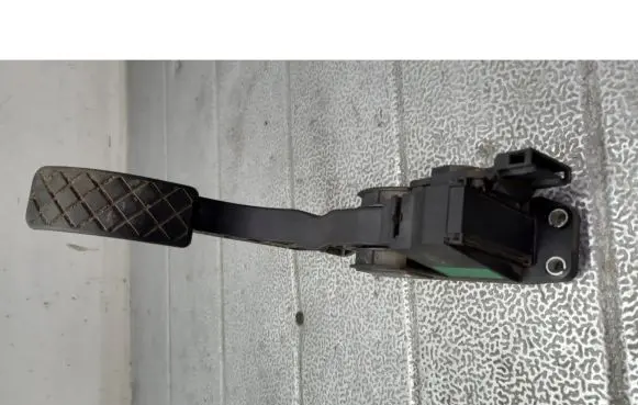 Volkswagen Polo Accelerator pedal position sensor 