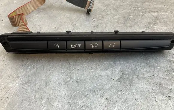 BMW X5 E70 Traction control (ASR) switch 9208218 502388 ZWWHM02