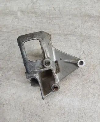 Land Rover Freelander Generator/alternator bracket 