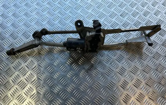 Volvo S80 Front wiper linkage and motor