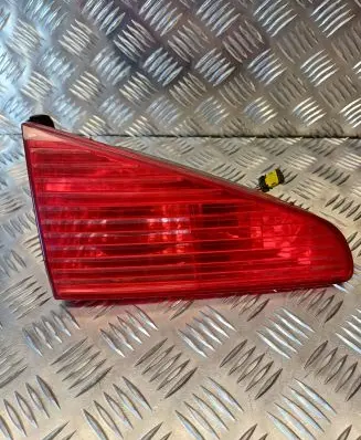 Peugeot 607 Tailgate rear/tail lights 2543G